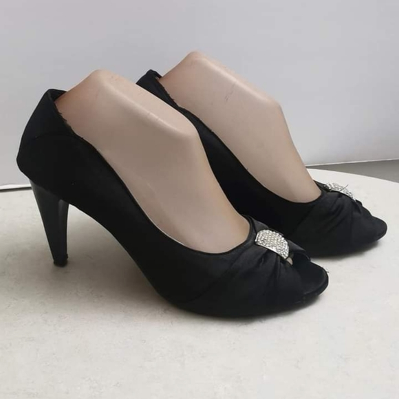 #52~Beautiful heel shoes - Picture 3 of 4